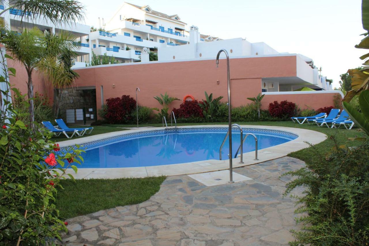 Duquesa Suites. Manilva Сан Луис де Сабинияс Екстериор снимка