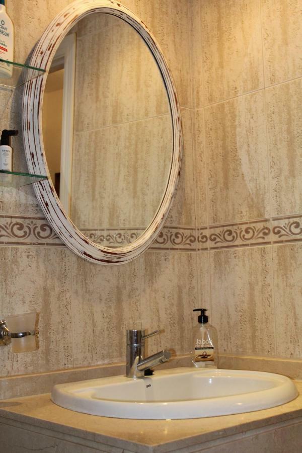 Duquesa Suites. Manilva Сан Луис де Сабинияс Екстериор снимка